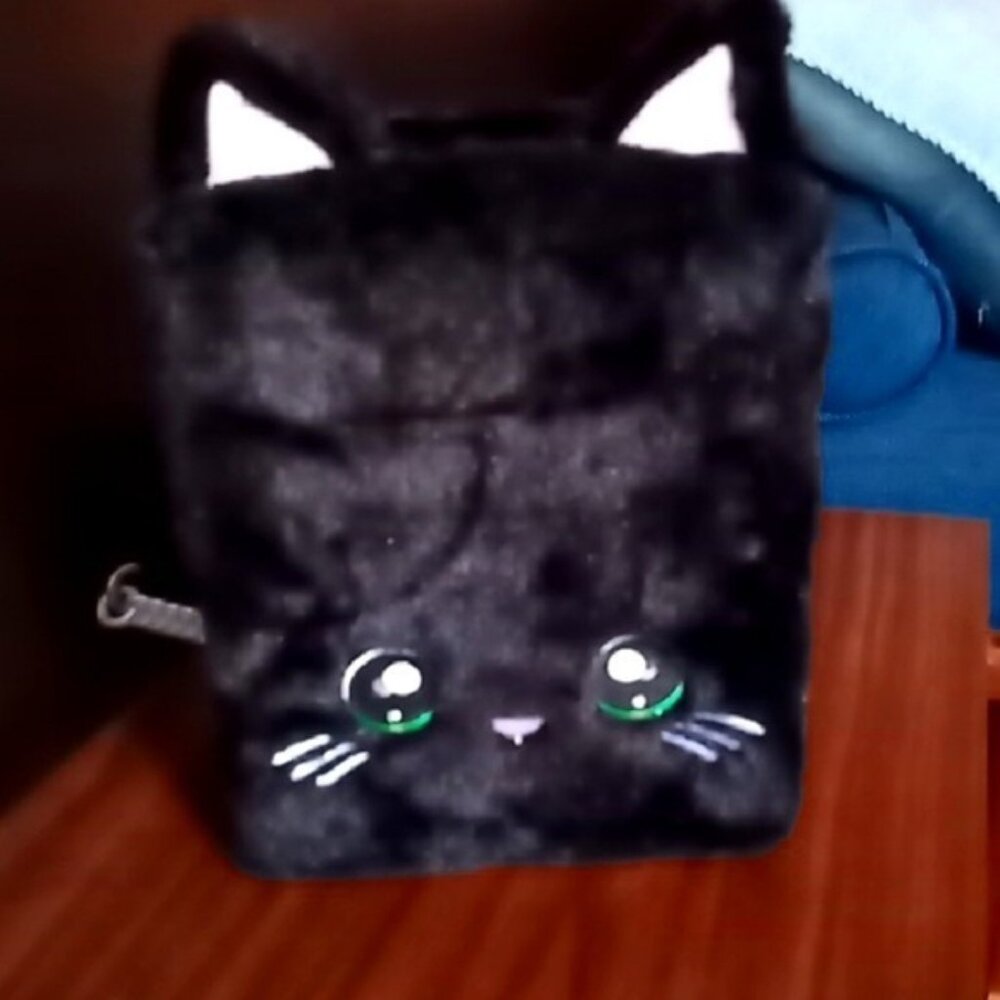 Na Na Na Surprise Limited Edition Backpack Bedroom Black Kitty Playset w/ Doll